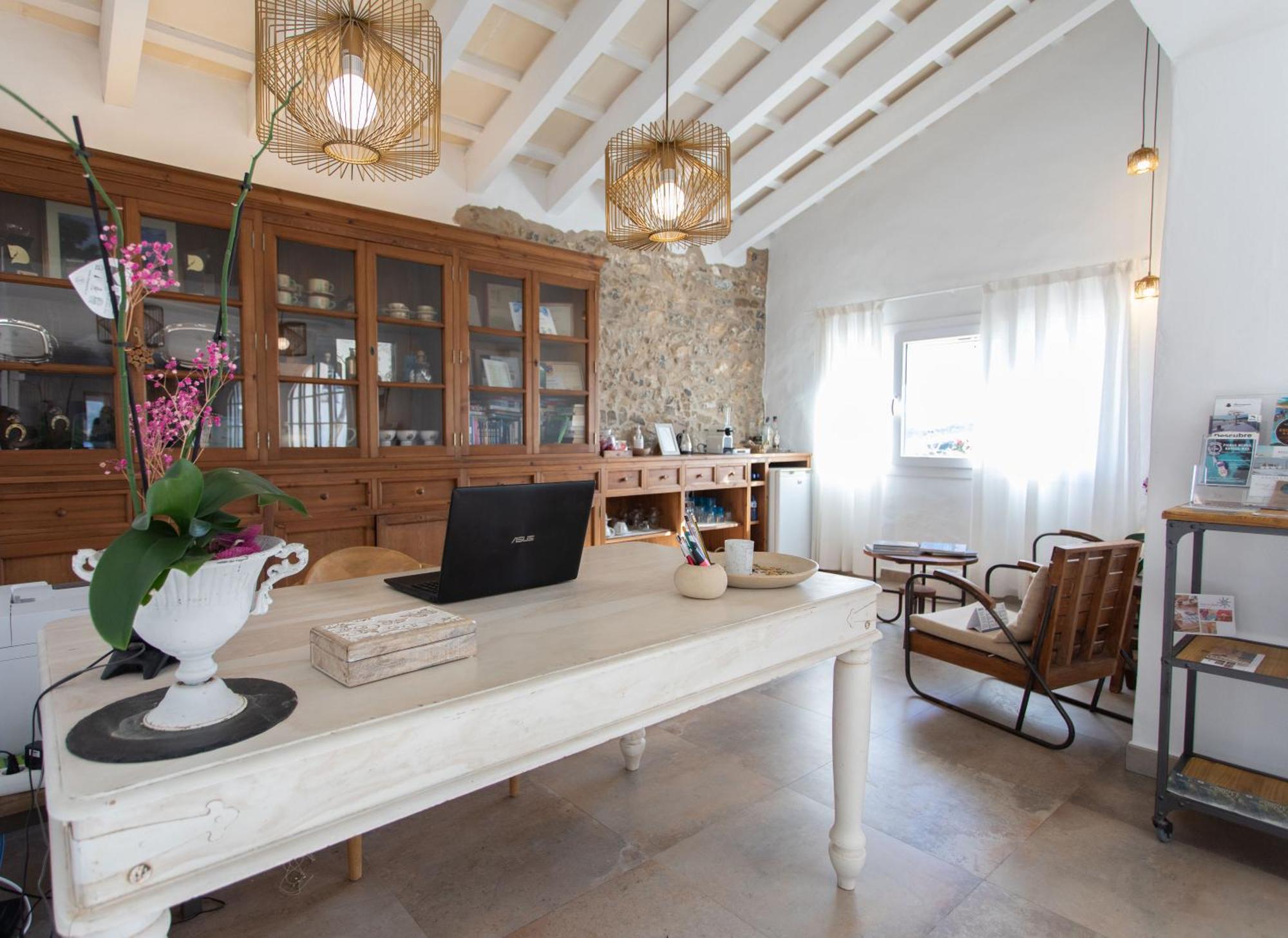 Agroturismo Son Vives Menorca - Adults Only Ferreries Extérieur photo